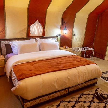Erg Chebbi Dunes Desert Camp Hotel Merzouga Eksteriør billede