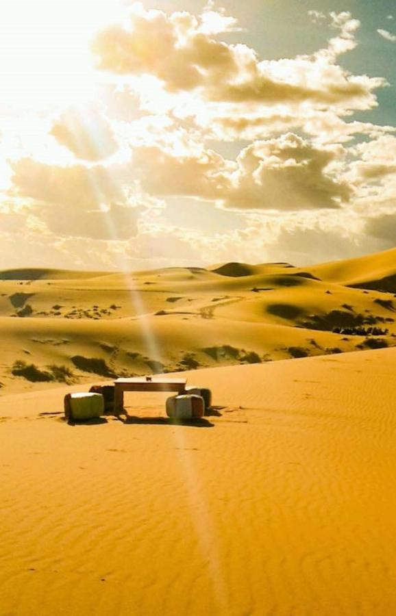 Erg Chebbi Dunes Desert Camp Hotel Merzouga Eksteriør billede